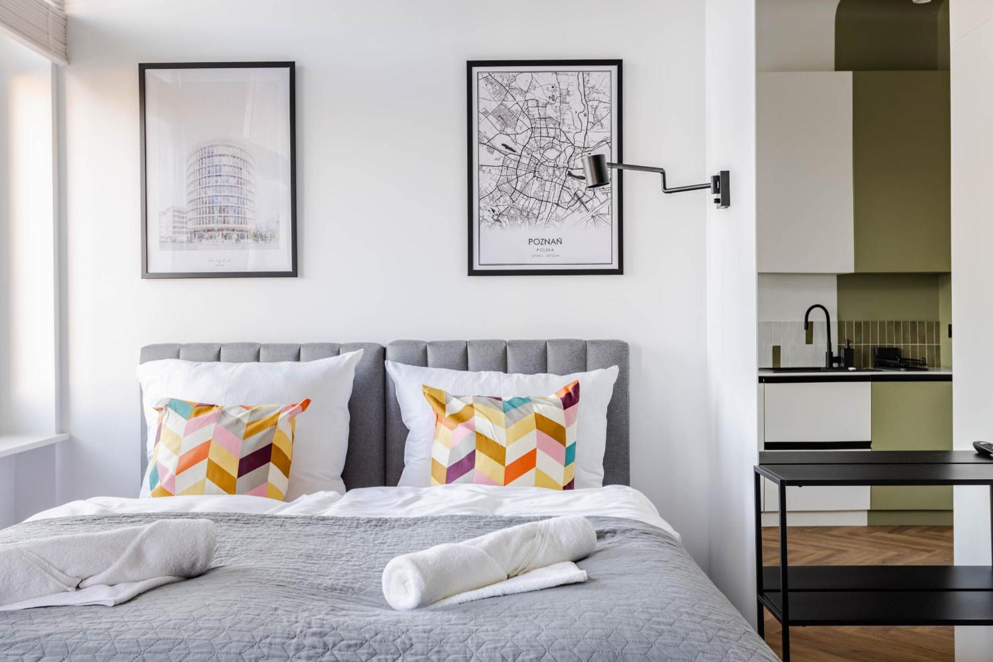 Przytulne I Komfortowe Studia Very Berry W Poznaniu By Noclegi Renters Bagian luar foto