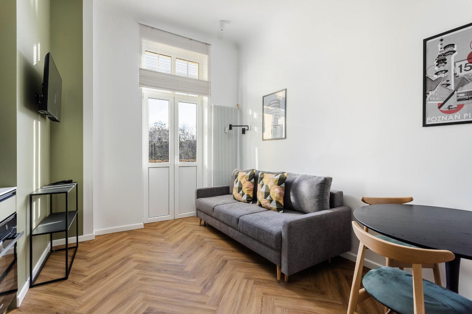 Przytulne I Komfortowe Studia Very Berry W Poznaniu By Noclegi Renters Bagian luar foto