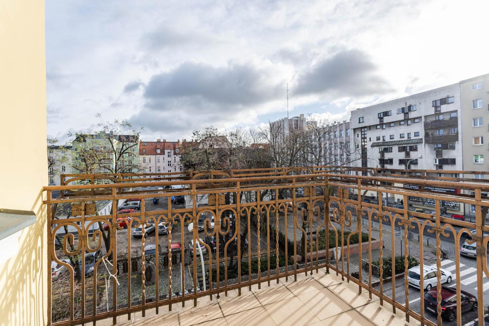 Przytulne I Komfortowe Studia Very Berry W Poznaniu By Noclegi Renters Bagian luar foto